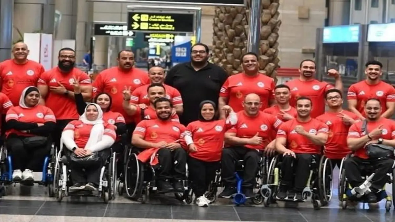 تهنئة وزير الشباب لمنتخب مصر لرفع الأثقال بعد 19 ميدالية إفريقية